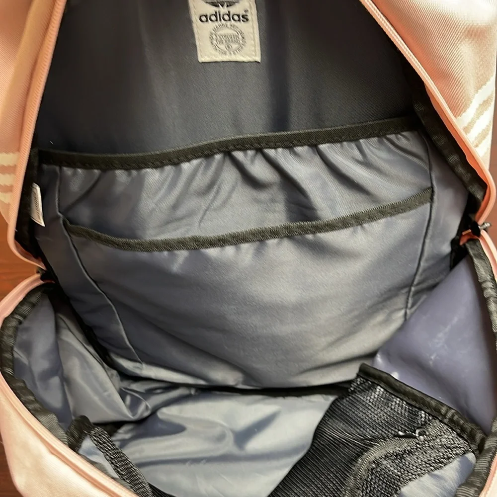 /#105, Adidas Full size Backpack W/Keyring Charm - Picture 2 of 6